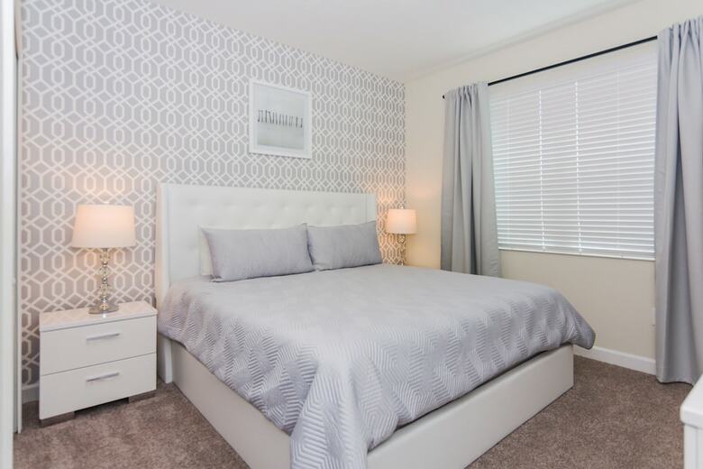 Amazing Vacation Mickey Home Cg1593