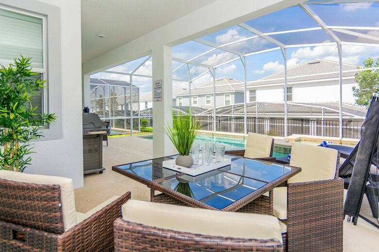 Amazing Vacation Mickey Home Cg1593