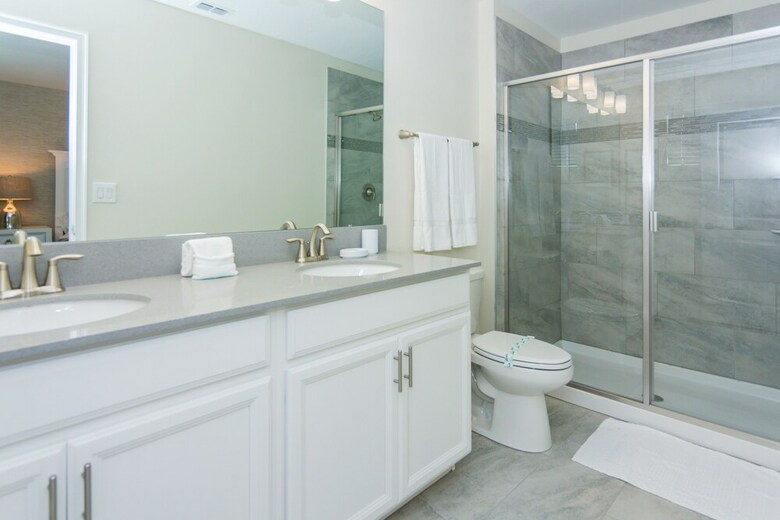 Amazing Vacation Mickey Home Cg1593
