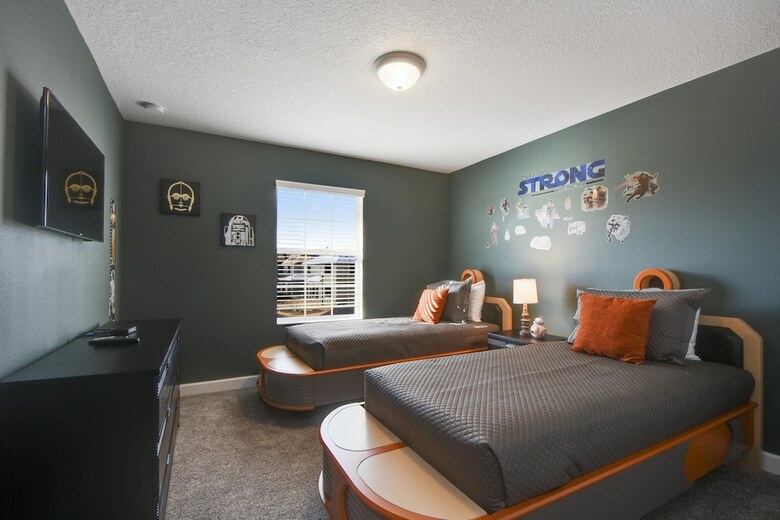 Charming Vacation Townhome With Pool Cg1576
