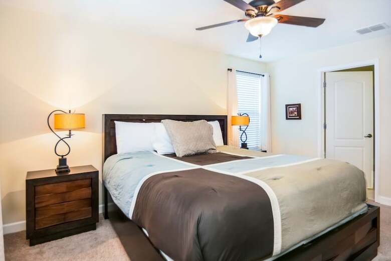 Home Next To Disney Cg1406