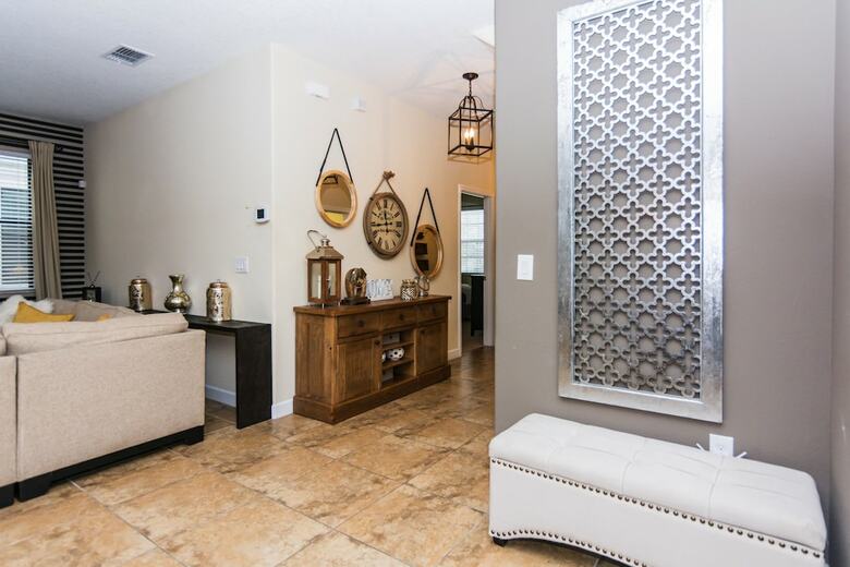 Stunning Home Next To Disney Cg1432