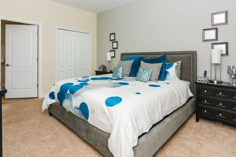 Stunning Home Next To Disney Cg1432