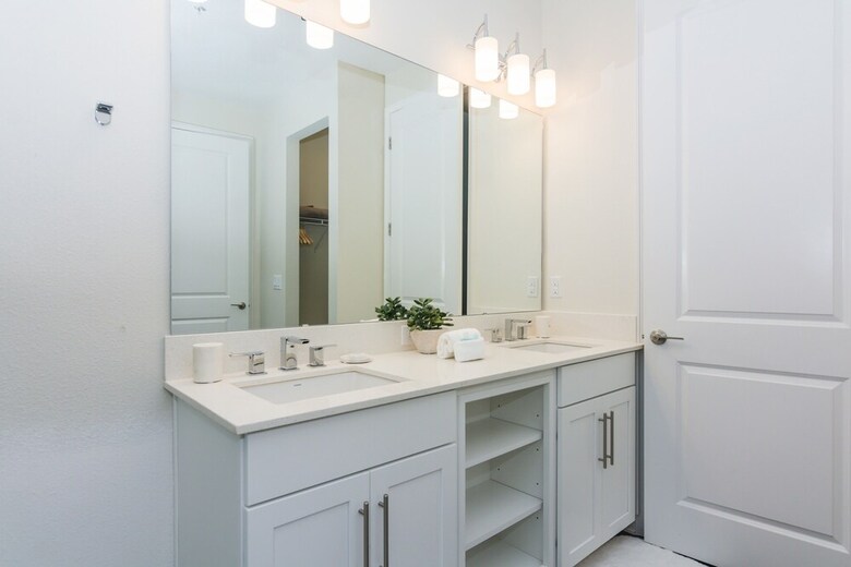 Top Deluxe Apartment At Storey Lake 264415