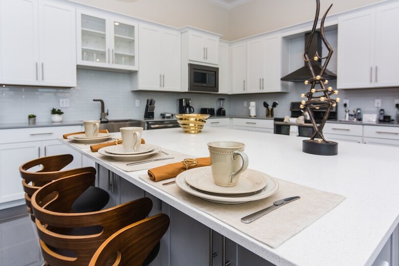 Top Deluxe Apartment At Storey Lake 264415