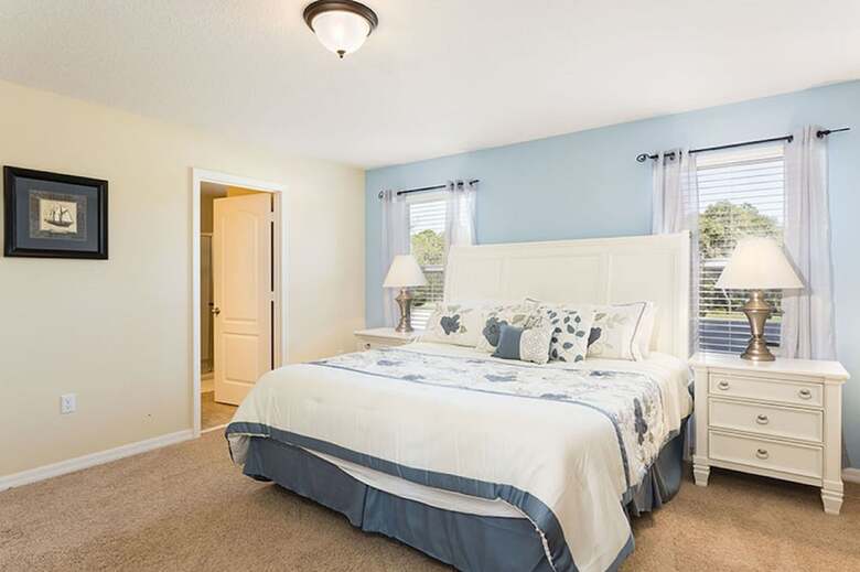 Spacious Vacation Home With Pool Tw2825