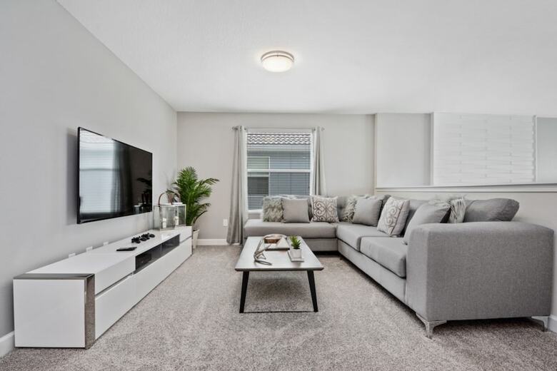 Contemporary Decor Vacation Home Sl4773