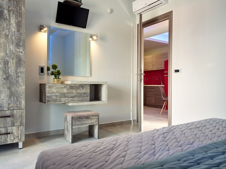 Apartamentos Savvas Luxury Suites