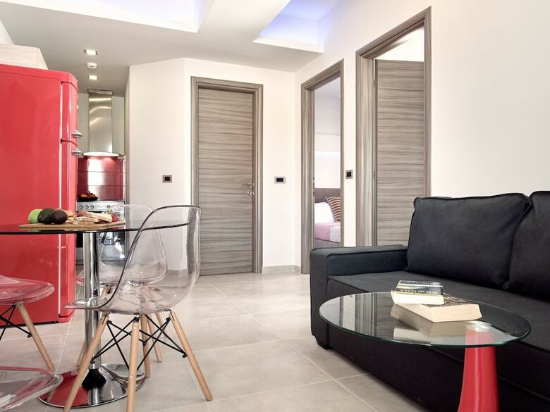 Apartamentos Savvas Luxury Suites