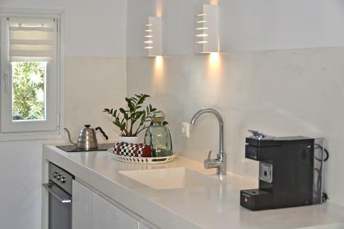 Villa Tinos Blend Suites