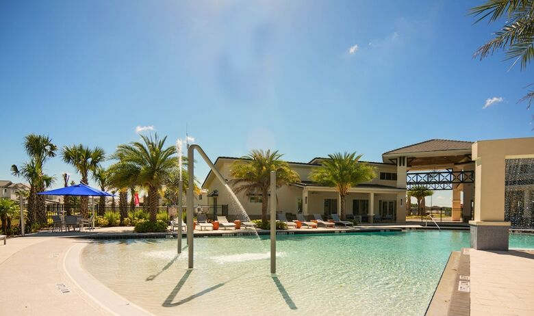 Stunning Vacation Home So3890