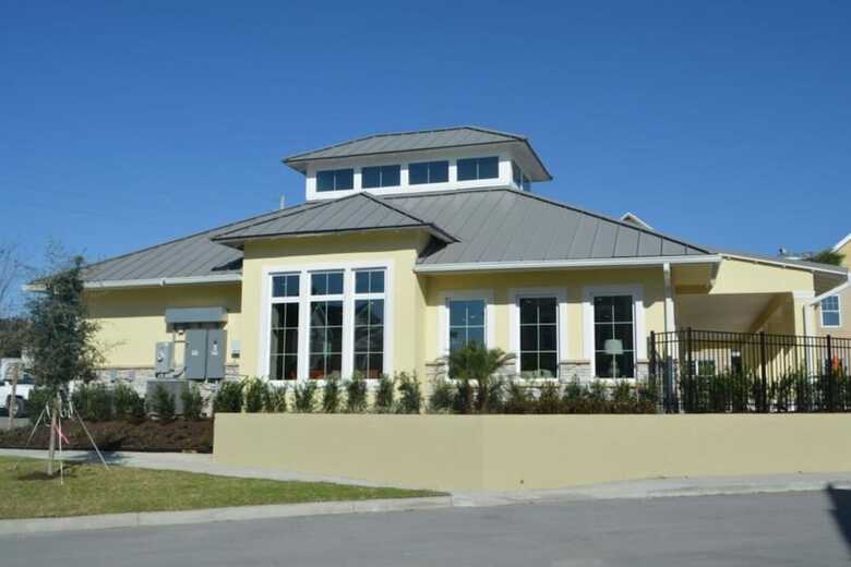Magical Season House Summerville Su7528