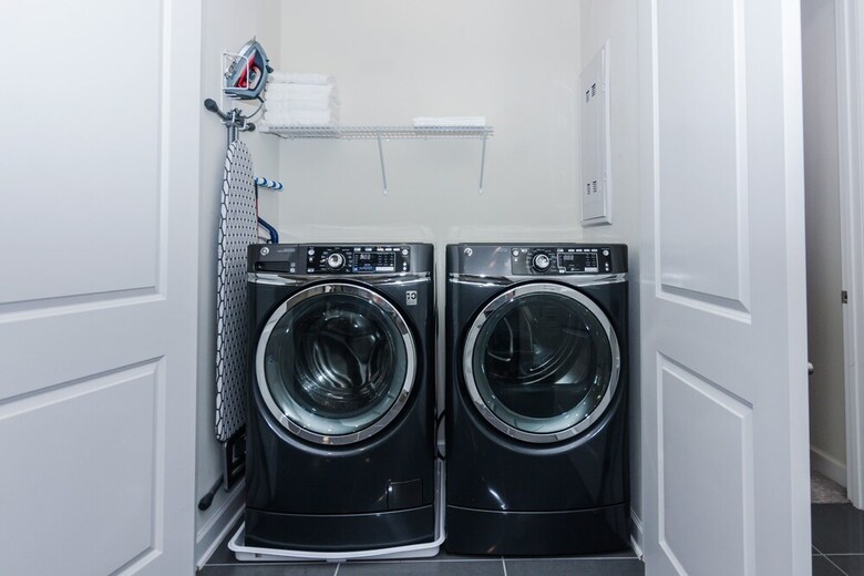 Top Deluxe Apartment At Storey Lake 262817
