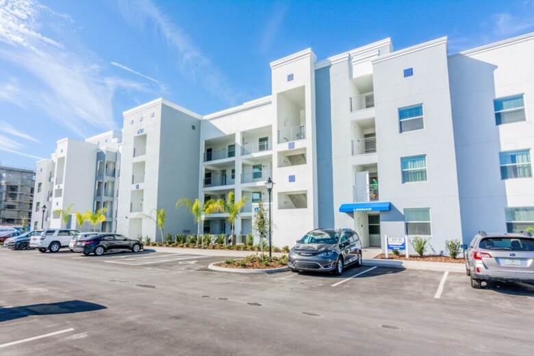 Top Deluxe Apartment At Storey Lake 262817