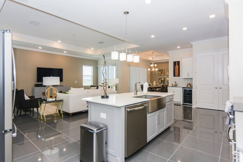 Top Deluxe Apartment At Storey Lake 262817