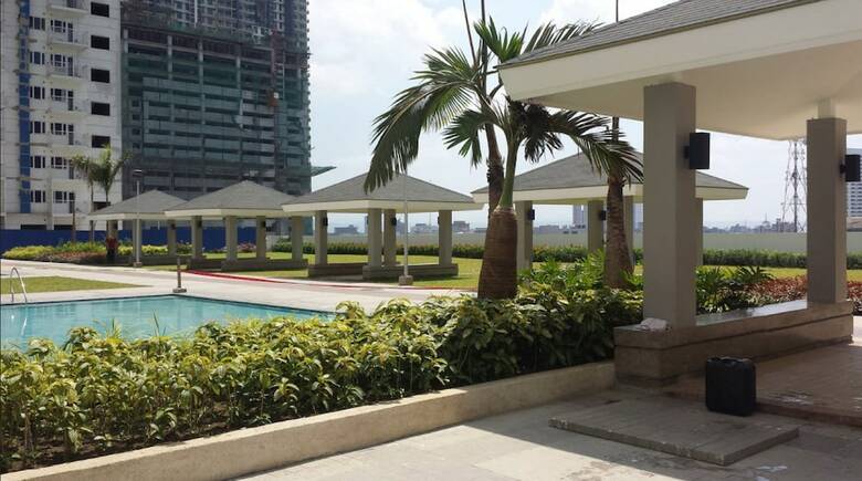 Cool Place Light Residences