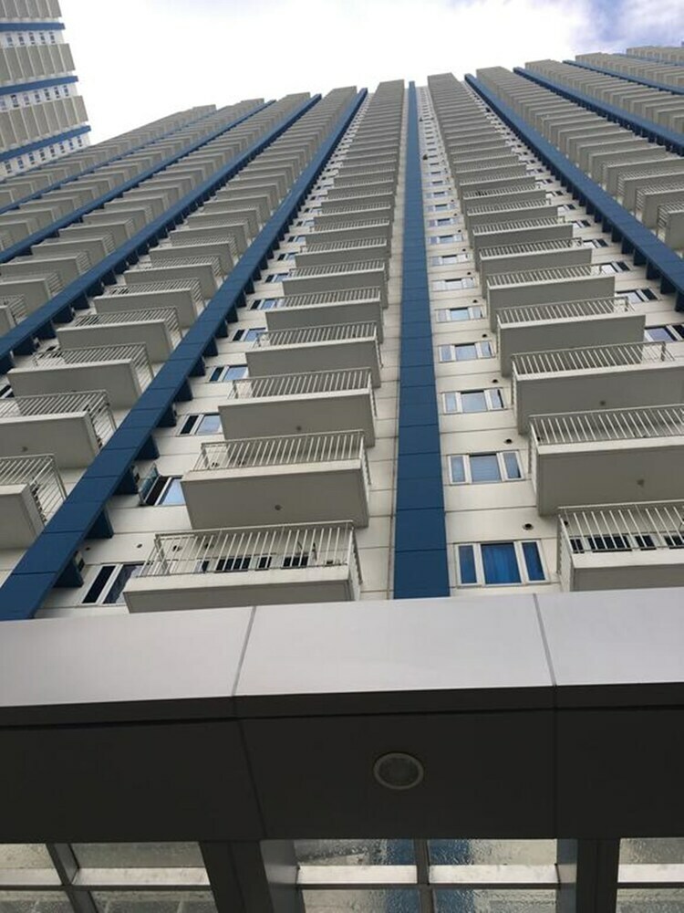 Cool Place Light Residences