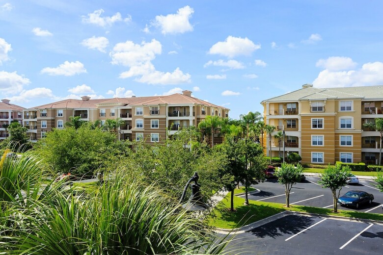 Comfortable Vacation Apartment 266643