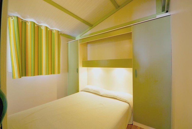 Bungalows Camping Ca�os De Meca