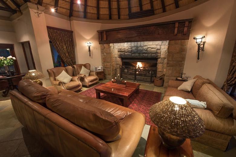 Posada Shumbalala Game Lodge