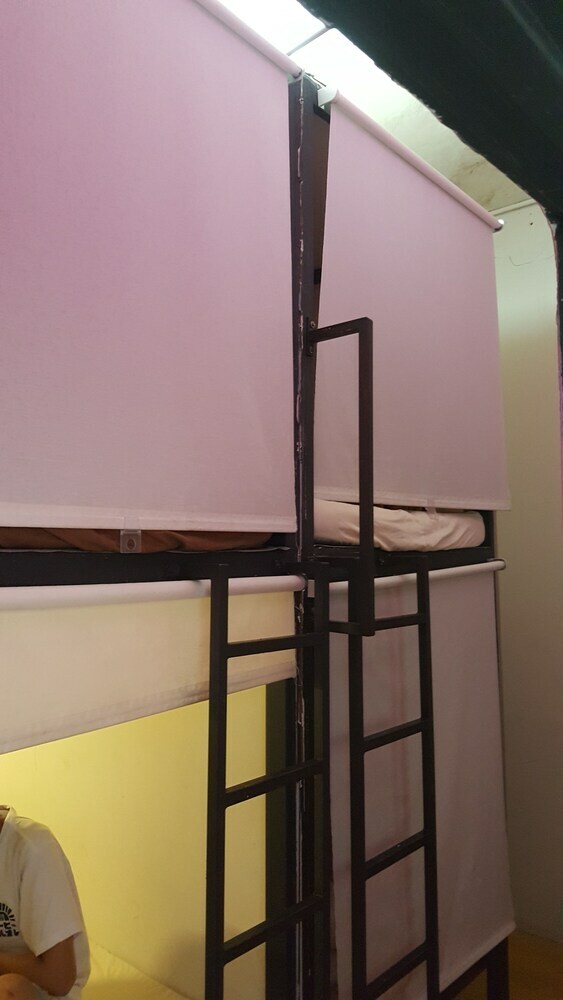 Hostal Bahari Twenty8