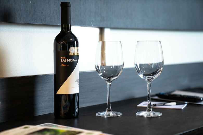 Bb Hotel By Keflavik Airport