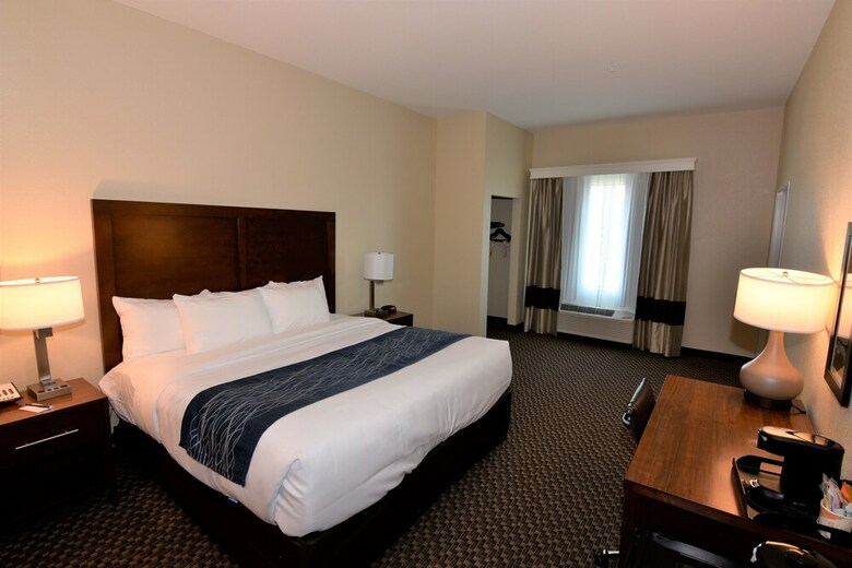 Hotel Comfort Inn And Suites