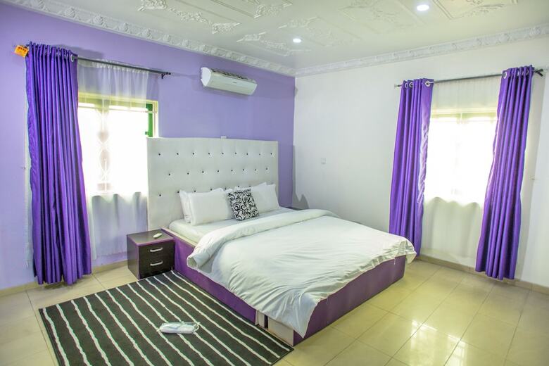 Eclipse Hotel And Lounge