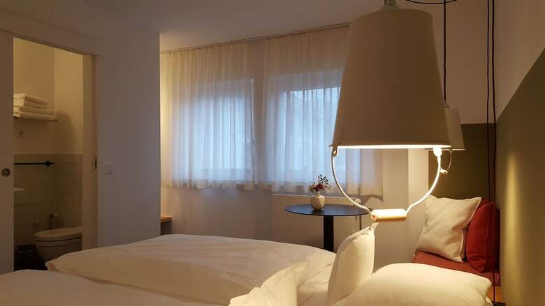 Hotel Seminar- Und G�stehaus Burghof Stauf