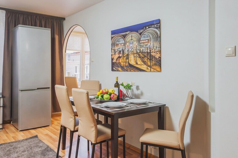 Gm Apartment Nikolaeva 1