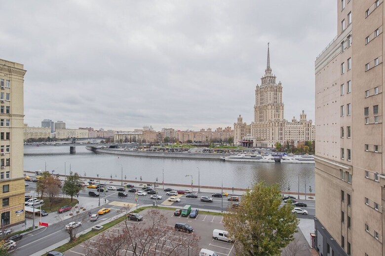 Gm Apartment Nikolaeva 1