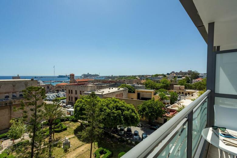 Hotel Rhodos Horizon City