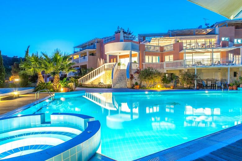 Gerakas Belvedere Hotel & Luxury Suites