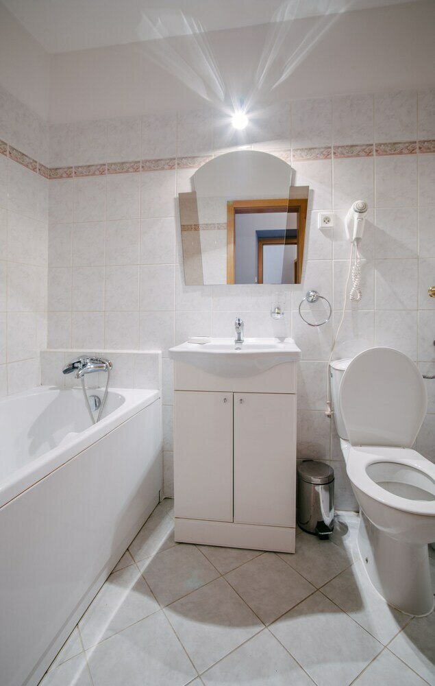 Hotel Gurm�n