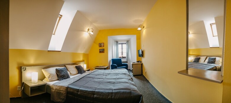 Hotel Gurm�n