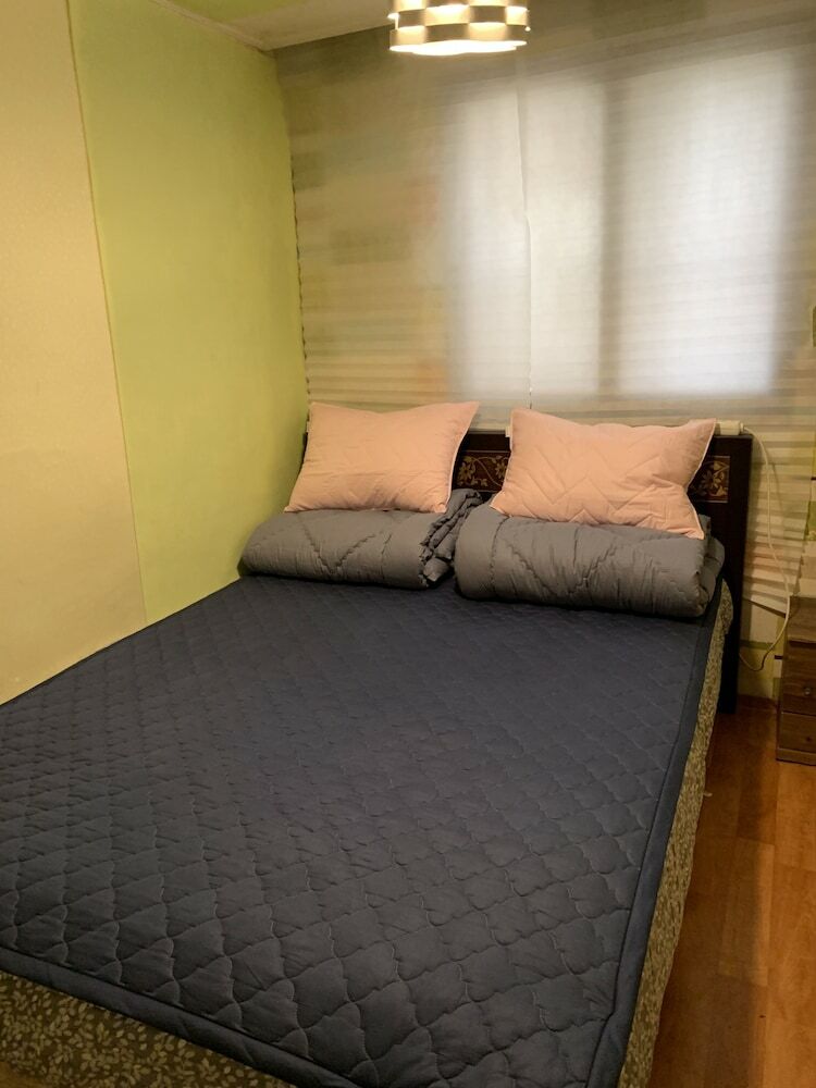 Hostal Housestay 2nd Guesthouse - Hostel