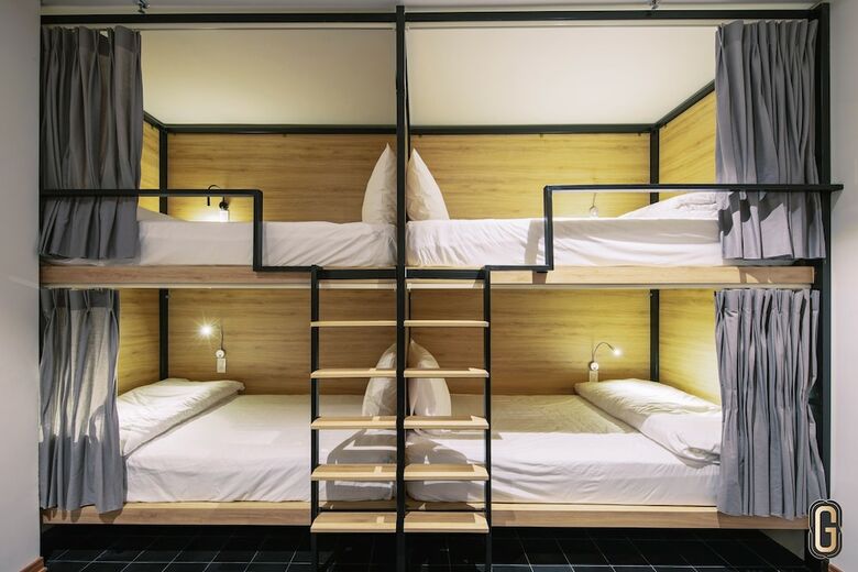 Hostal The Glomad Da Nang Hotel - Hostel