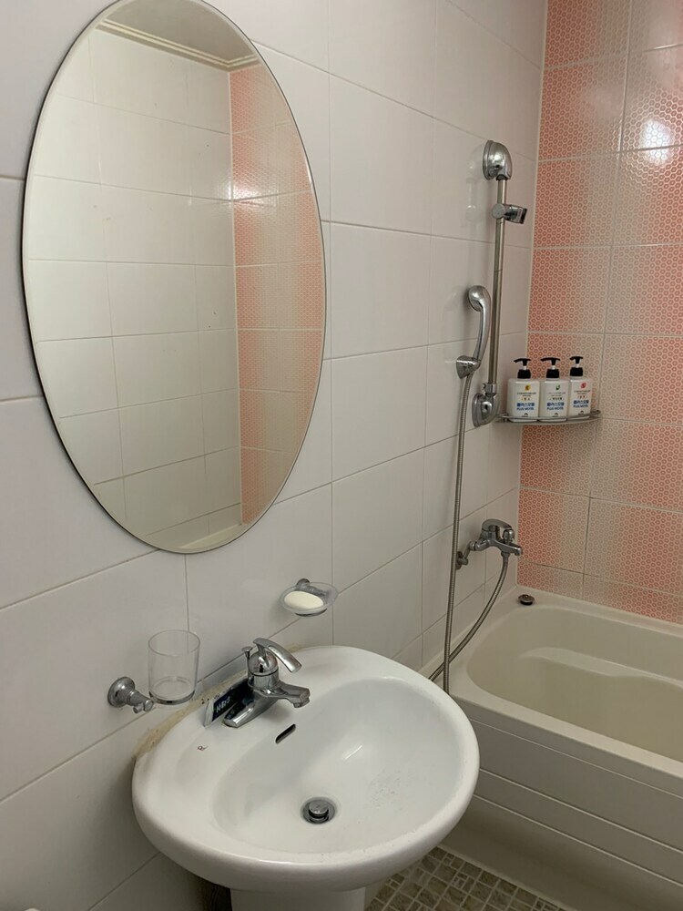 Hotel Plus Motel
