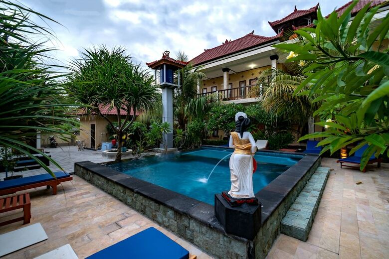 Hotel Mega Cahya Bungalow