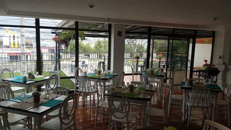 Air Suites Hotel Boutique