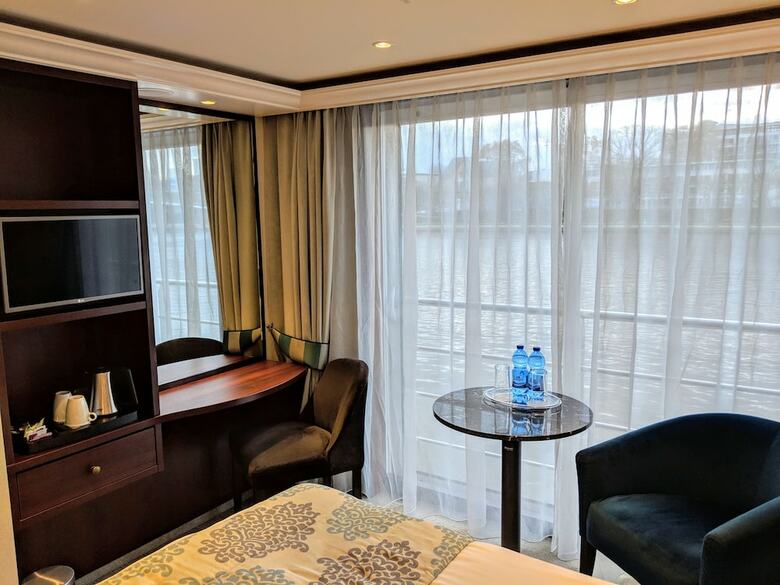 Hotel Select Ms Charles Dickens - D�sseldorf
