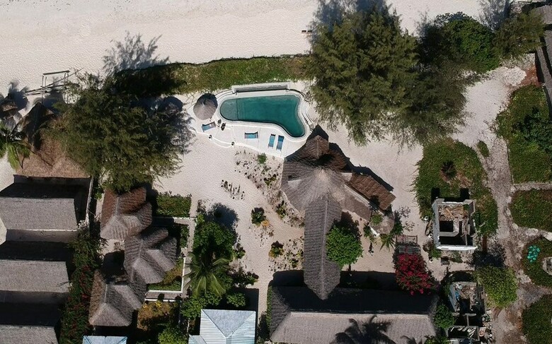 Hotel Driftwood Beach Lodge
