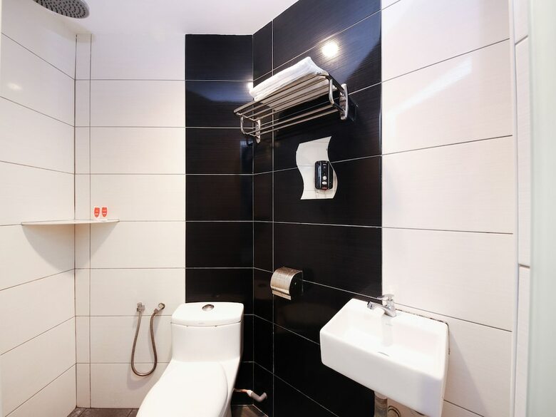 Oyo 705 Golden Pearl Hotel