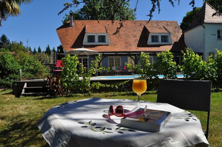 Hotel Le Puits Des Lucques Chambres D'hotes