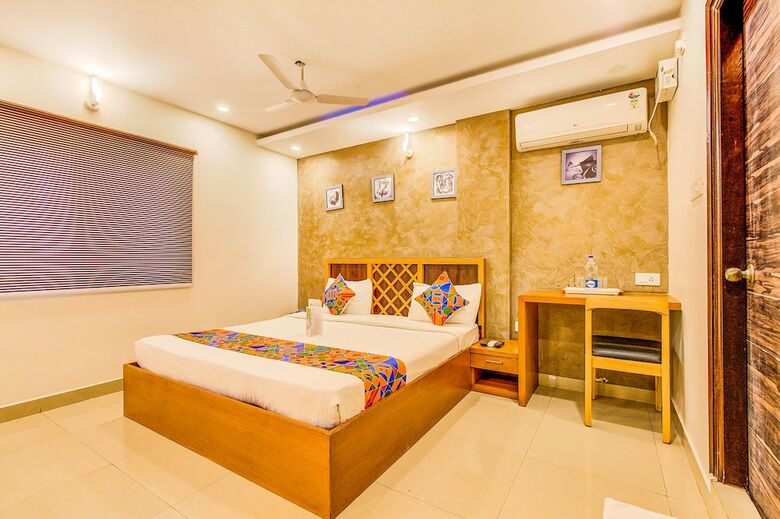 Fabhotel Mayuri Residency