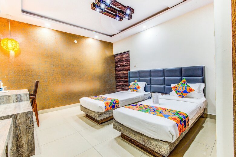 Fabhotel Mayuri Residency