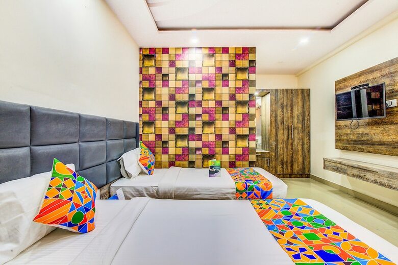 Fabhotel Mayuri Residency