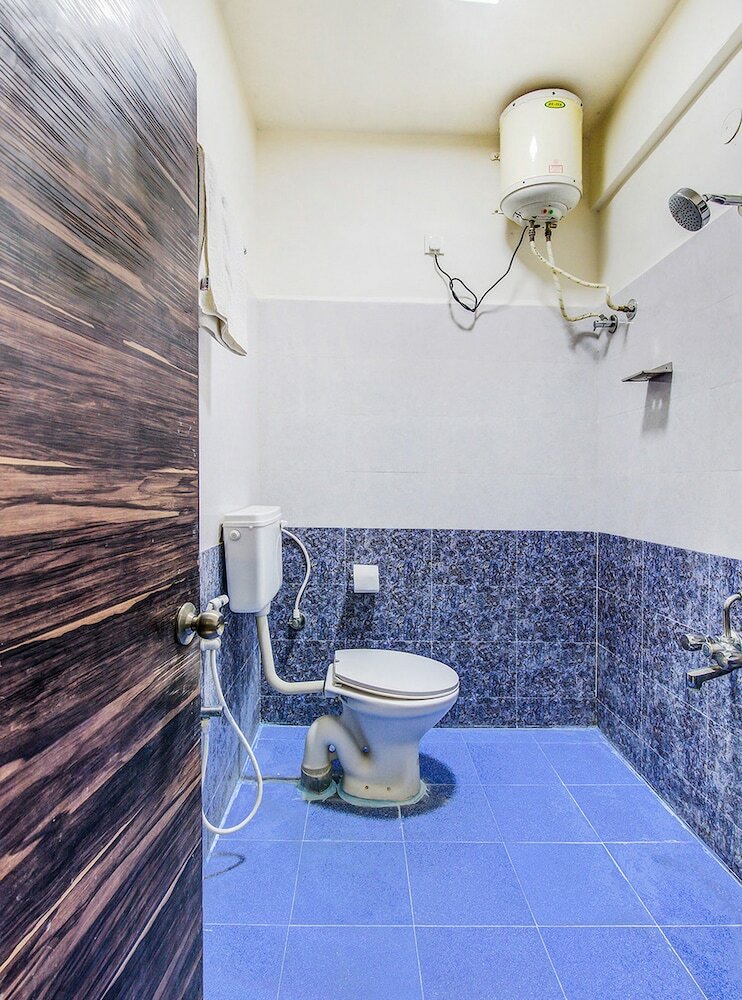 Fabhotel Mayuri Residency