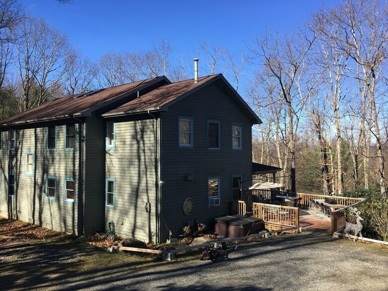 Posada 189 Piney Branch Ct