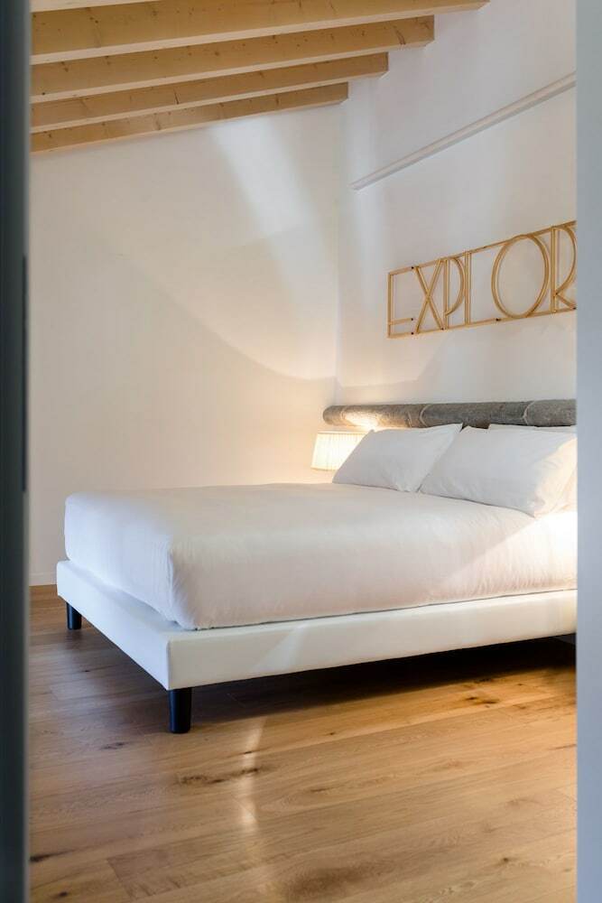 Hostal La Ripa Boutique Hotel